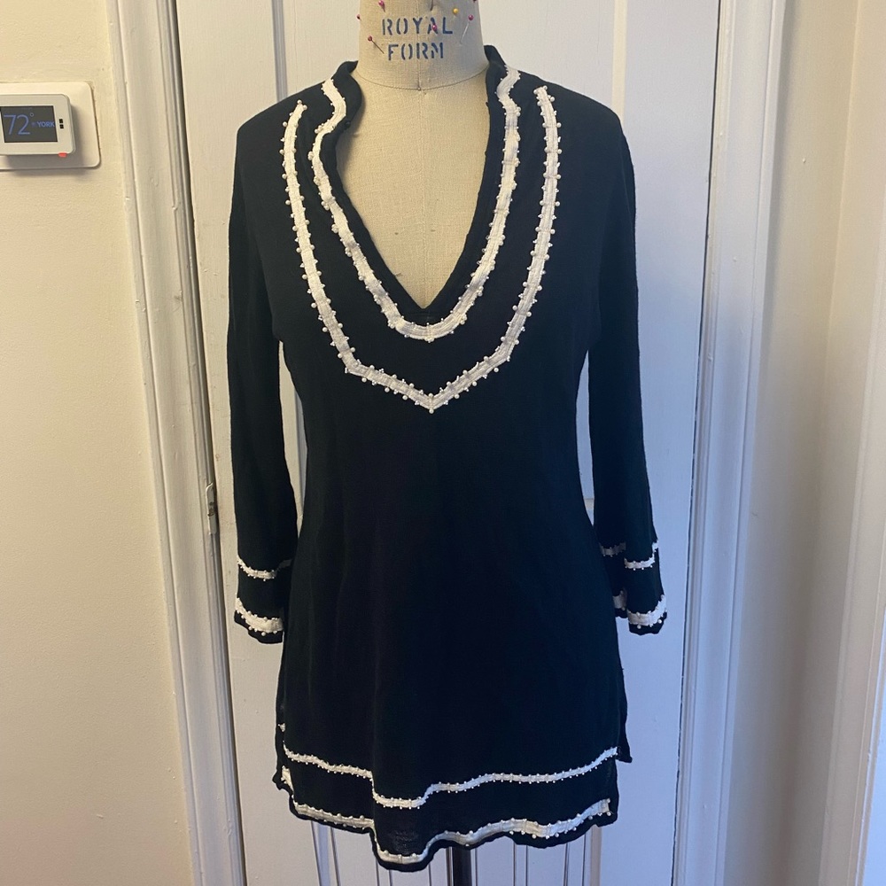 Black V-Neck Tunic Dress with White Trim